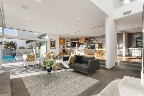 Photo of property in 6 Gazelle Lane, Redcliffs, Christchurch, 8081