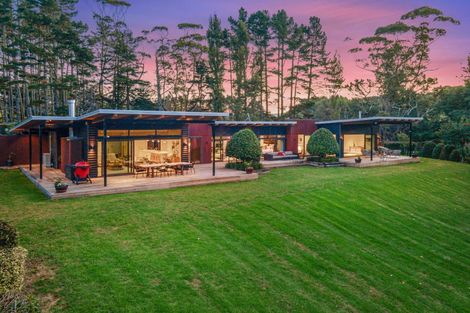 Photo of property in 66 Brownhill Road, Whitford, Manurewa, 2576