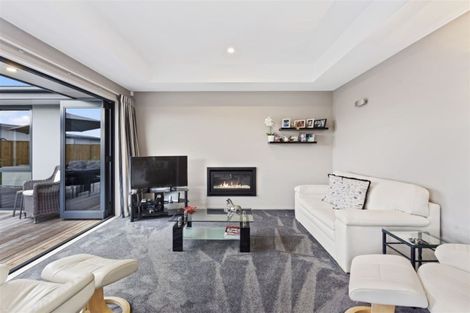 Photo of property in 32 Beachvale Drive, Kaiapoi, 7630