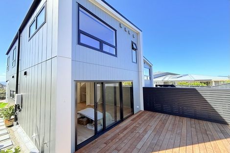 Photo of property in 123 Normandale Road, Normandale, Lower Hutt, 5010