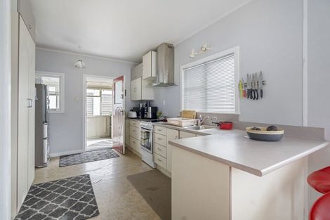 Photo of property in 2 Keays Road, Avenues, Whangarei, 0110