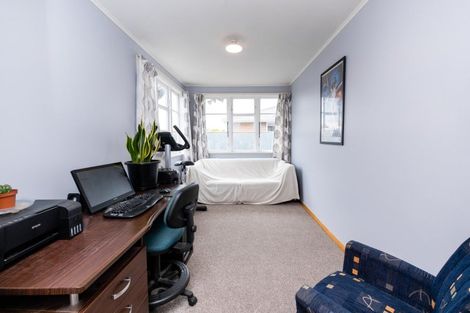 Photo of property in 17 Neal Crescent, Onekawa, Napier, 4110