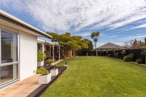Photo of property in 9b Lydbury Place, Parklands, Christchurch, 8083