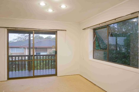 Photo of property in 35 Kirby Street, Glendene, Auckland, 0602