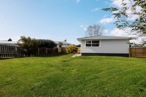 Photo of property in 8 Susan Place, Deanwell, Hamilton, 3206