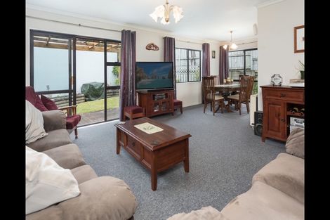 Photo of property in 25 Barbara Grove, Papamoa Beach, Papamoa, 3118