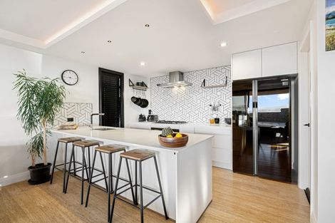 Photo of property in 10 Hawkshead Way, Westmorland, Christchurch, 8025