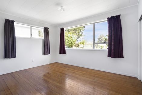 Photo of property in 14 Burbank Avenue, Manurewa, Auckland, 2102