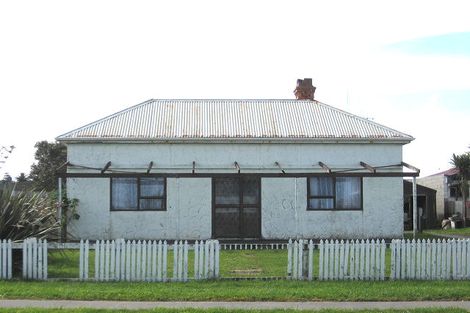 Photo of property in 94a Hinau Street, Castlecliff, Whanganui, 4501