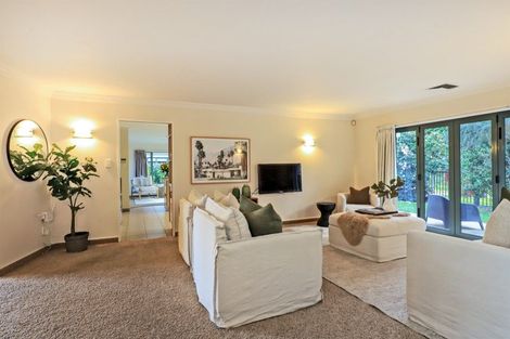 Photo of property in 28 Kensington Drive, Taradale, Napier, 4112