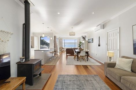 Photo of property in 493 Karaka Bay Road, Karaka Bays, Wellington, 6022