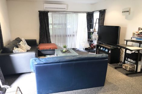 Photo of property in 11 Chartwell Avenue, Glenfield, Auckland, 0629