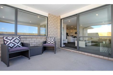 Photo of property in 22 Nellie Drive, Kumeu, 0810