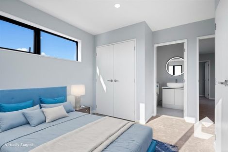 Photo of property in 8 Taipahitini Road, Rosehill, 2113