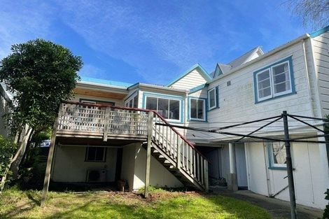 Photo of property in 14 Newman Terrace, Thorndon, Wellington, 6011