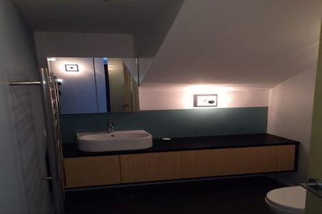 Photo of property in 76 Brougham Street, Mount Victoria, Wellington, 6011