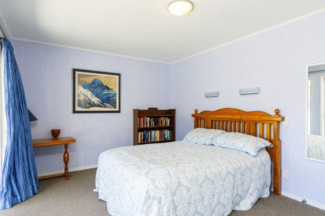 Photo of property in 29 Seaview Crescent, Picton, 7220
