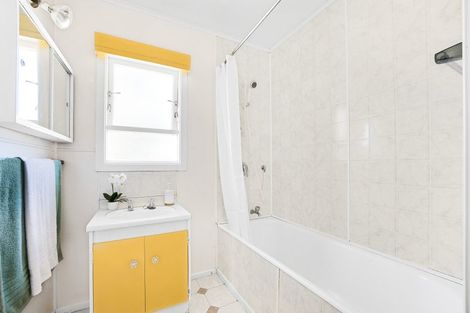 Photo of property in 29 Kaikoura Street, Henderson, Auckland, 0612