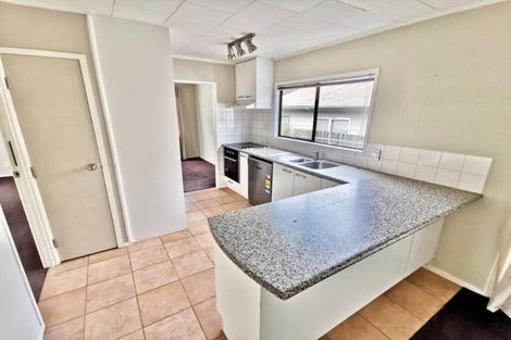 Photo of property in 1 Mark Edward Drive, Half Moon Bay, Auckland, 2012