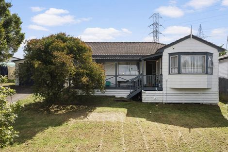 Photo of property in 52 Keegan Drive, Massey, Auckland, 0614