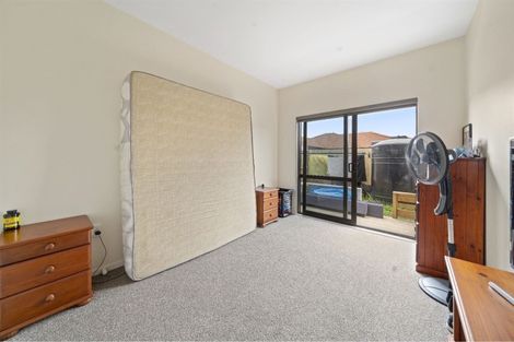 Photo of property in 10 Tapuwae Way, Mangere Bridge, Auckland, 2022