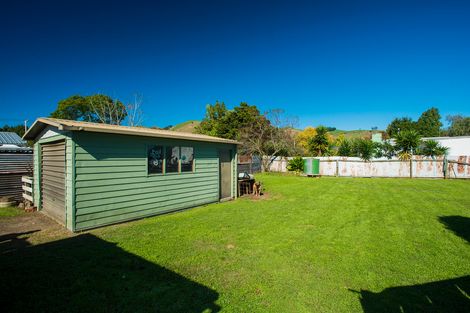 Photo of property in 29 Ioapa Road, Te Karaka, 4022