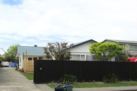 Photo of property in 74 Akaroa Street, Kaiapoi, 7630