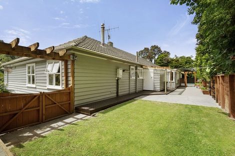 Photo of property in 33 Chester Road, Tawa, Wellington, 5028