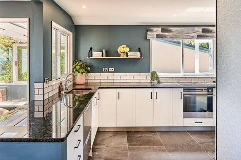 Photo of property in 120a Motuhara Road, Plimmerton, Porirua, 5026