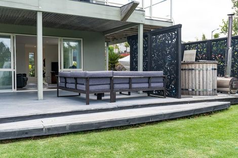 Photo of property in 100 Estuary View, Whangamata, 3620