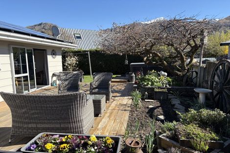 Photo of property in 7b Adamson Drive, Arrowtown, 9302