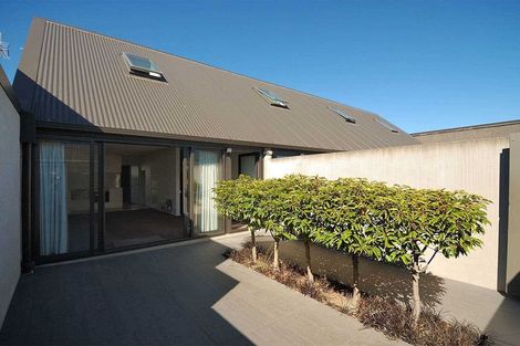 Photo of property in 20/10 North Avon Road, Richmond, Christchurch, 8013