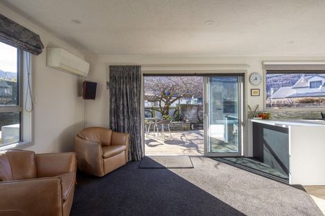Photo of property in 7b Adamson Drive, Arrowtown, 9302