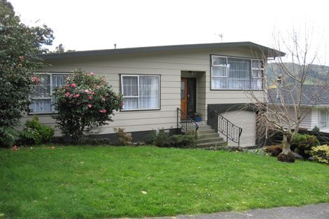 Photo of property in 6 Vermont Grove, Wainuiomata, Lower Hutt, 5014