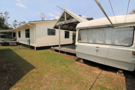 Photo of property in 220 Matarangi Drive, Matarangi, Whitianga, 3592