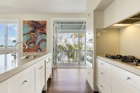 Photo of property in 73 Hinemoa Street, Birkenhead, Auckland, 0626