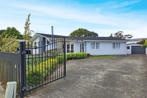 Photo of property in 54 Parkway, Wainuiomata, Lower Hutt, 5014