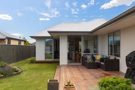 Photo of property in 32 Lansdowne Way, Rolleston, 7615