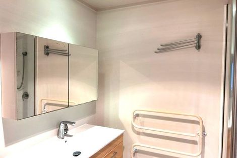 Photo of property in 144 Candia Road, Henderson Valley, Auckland, 0614