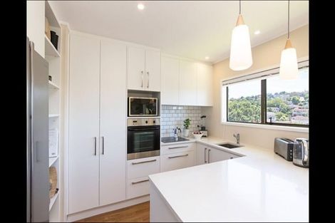 Photo of property in 1/85 Moore Street, Hillcrest, Auckland, 0627