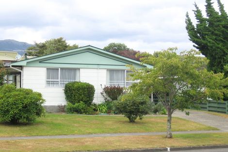 Photo of property in 86 California Drive, Totara Park, Upper Hutt, 5018