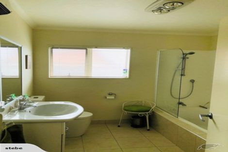 Photo of property in Parkvale Estate, 1232/3 Howard Street, Parkvale, Hastings, 4122