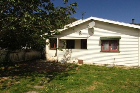 Photo of property in 37 Riverside Drive, Waiwhetu, Lower Hutt, 5010