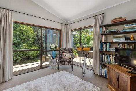 Photo of property in 12 Kaihu Street, Northcote, Auckland, 0627