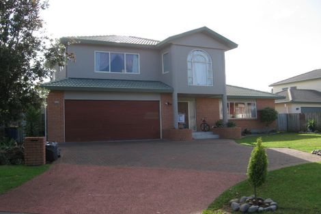 Photo of property in 29 Connemara Court, West Harbour, Auckland, 0618