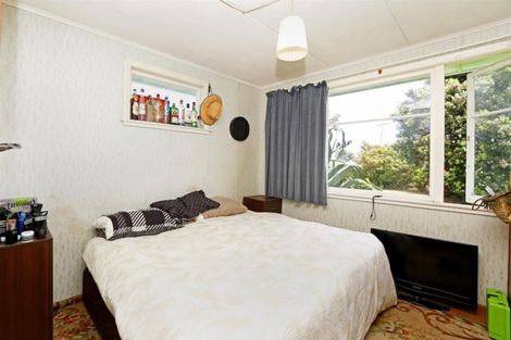 Photo of property in 74 Domett Street, Opunake, 4616