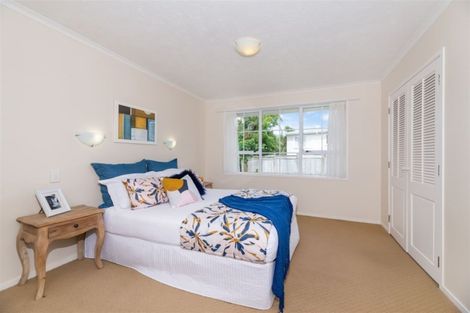 Photo of property in 1/23 Margaret Place, Milford, Auckland, 0620