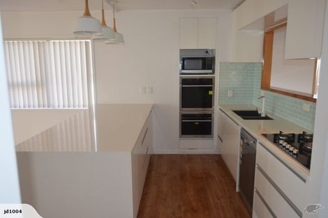 Photo of property in 296 Royal Road, Massey, Auckland, 0614