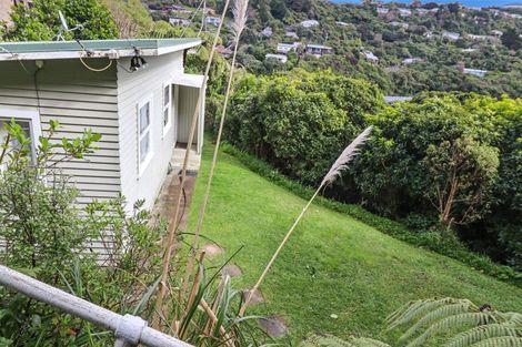Photo of property in 42 Pokohiwi Road, Normandale, Lower Hutt, 5010