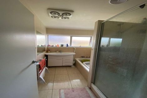 Photo of property in 2/69 Rangitoto Road, Papatoetoe, Auckland, 2025